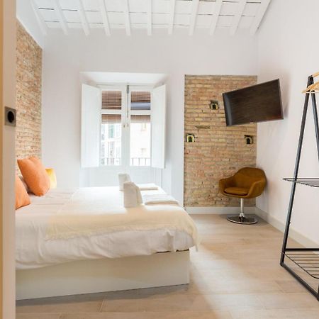 Te1A-El Teatro Brick Wall Suite Prime Location Málaga Exterior foto